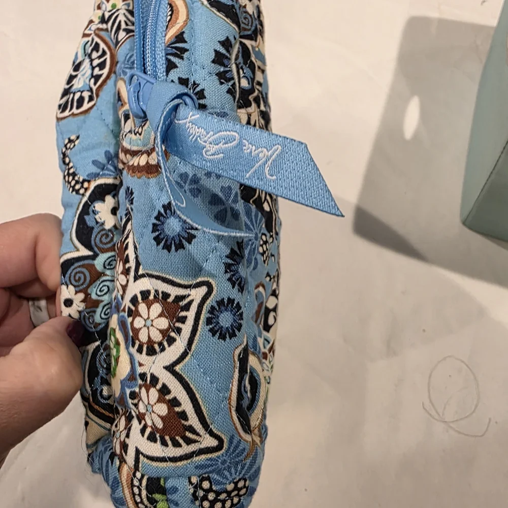 Vera Bradley Retired Bali Blue Lines Make Up Bag Cosmetic Case Travel